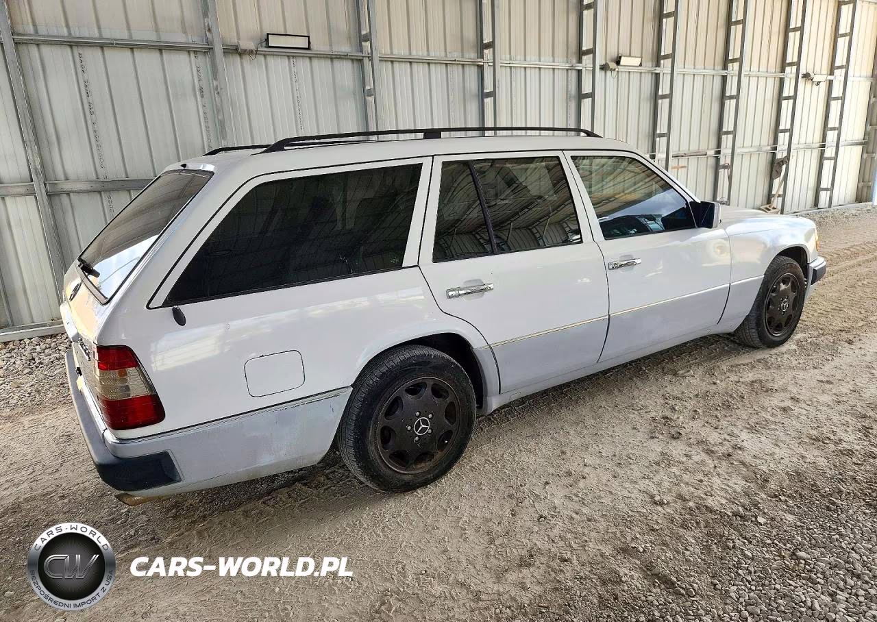 1992 Mercedes-Benz 300 Te 4Matic VIN:WDBED90D0NF197112 - 3