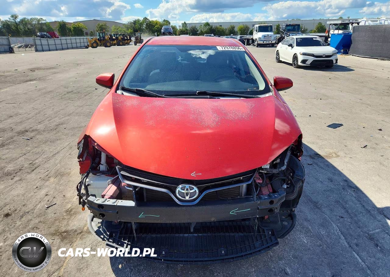 2015 Toyota Corolla Le VIN:5YFBURHE3FP318517 - 5