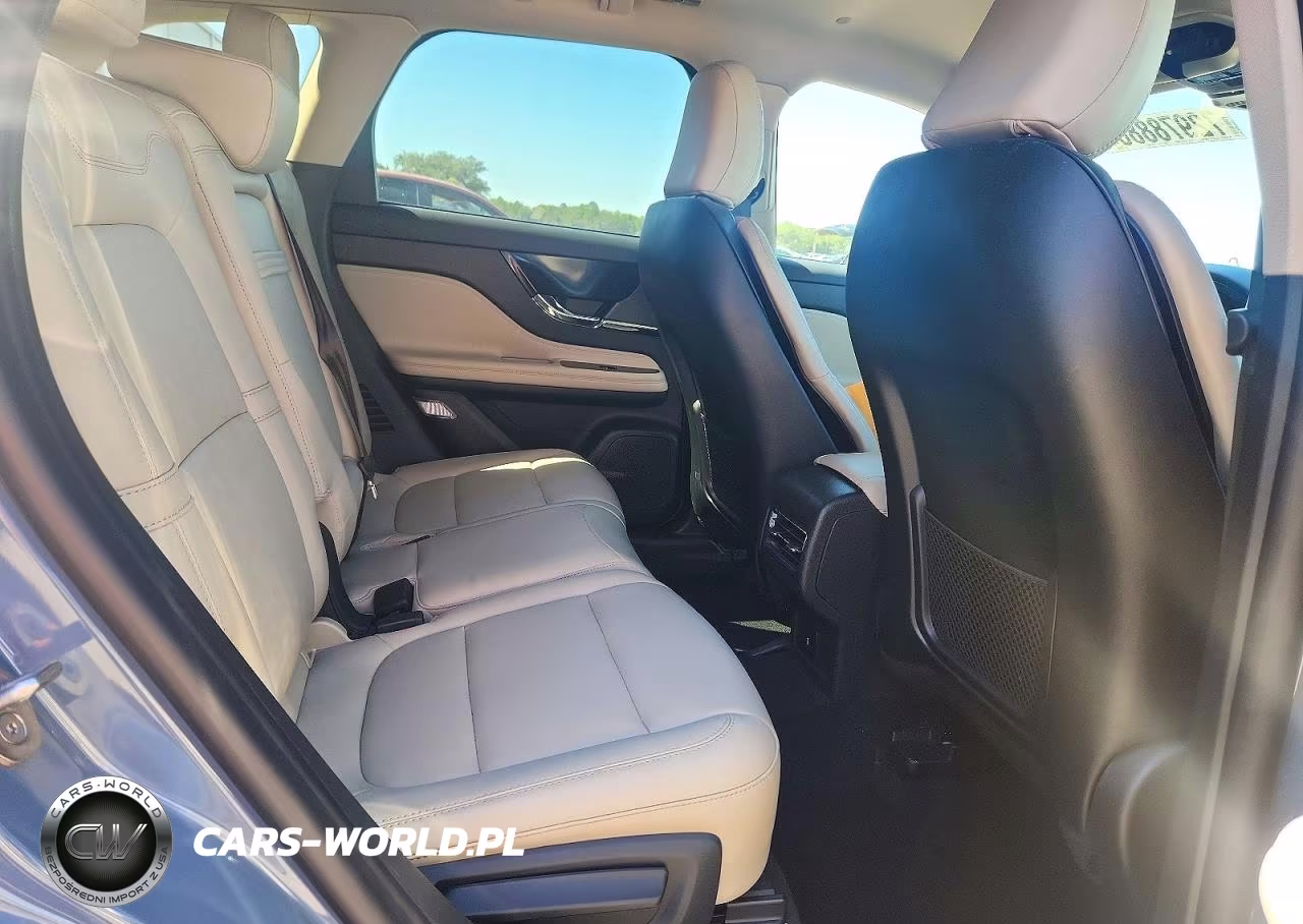 2025 Lincoln Corsair Premiere VIN:5LMCJ1CA8SUL11944 - 11
