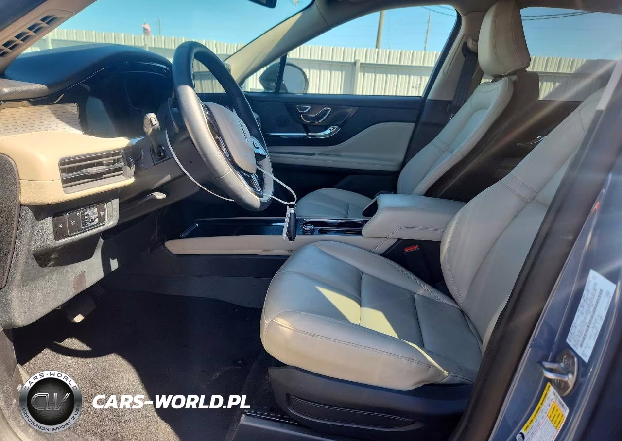 2025 Lincoln Corsair Premiere VIN:5LMCJ1CA8SUL11944 - 7
