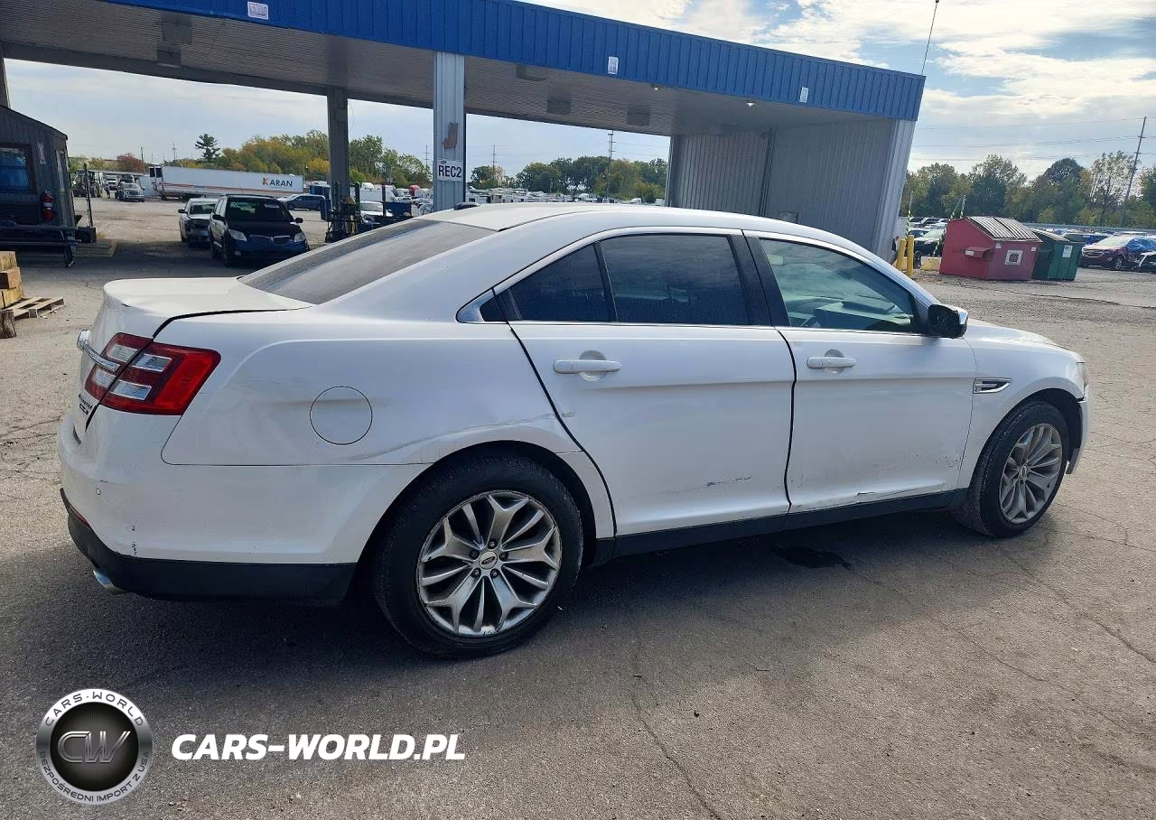 2015 Ford Taurus Limited VIN:1FAHP2F81FG121035 - 3