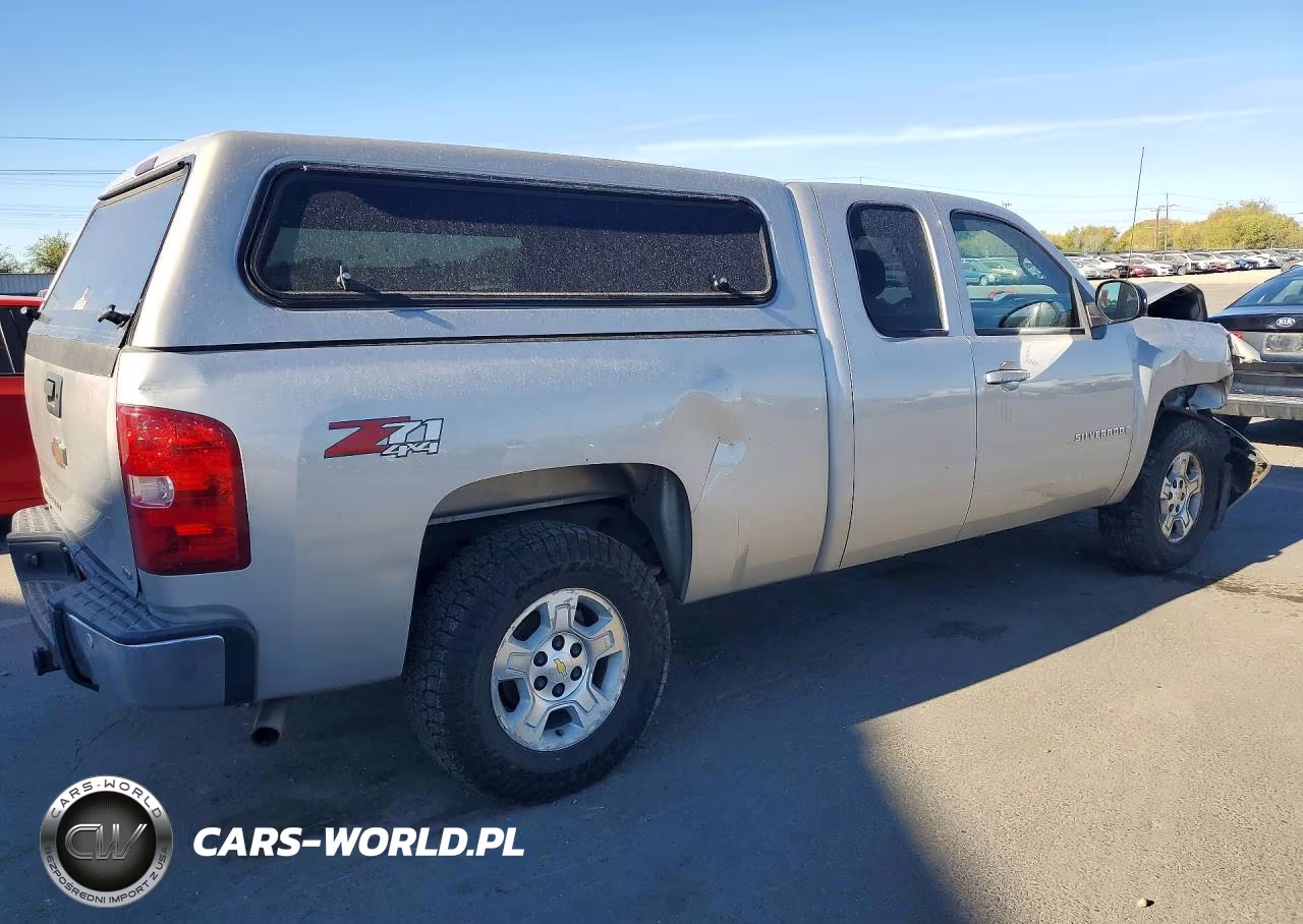 2007 Chevrolet Silverado K1500 VIN:2GCEK19J671642917 - 3