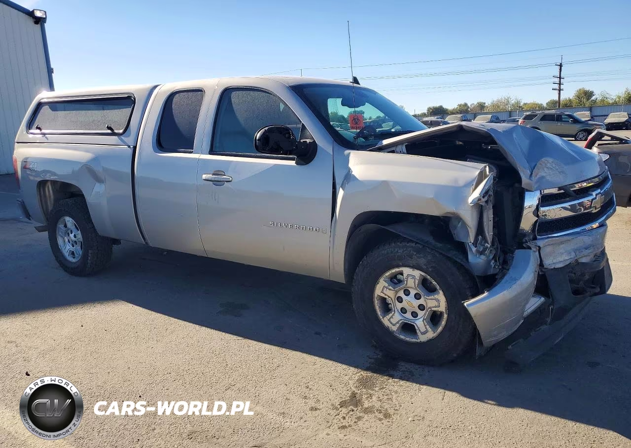 2007 Chevrolet Silverado K1500 VIN:2GCEK19J671642917 - 4