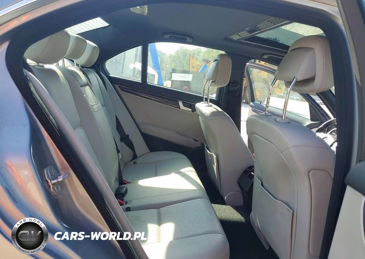 2013 Mercedes-Benz C 250 VIN:WDDGF4HB7DA823914 - 10