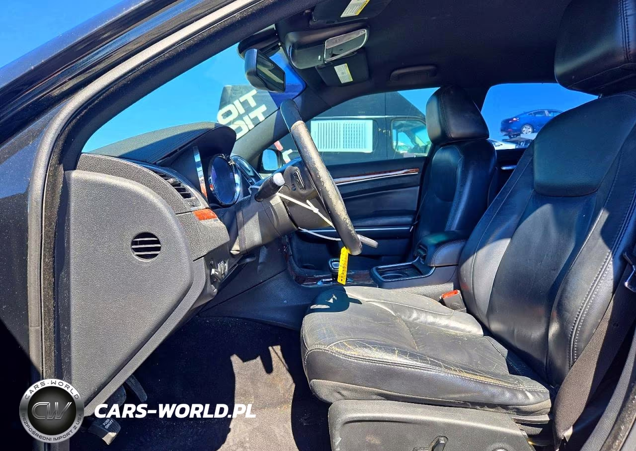 2014 Chrysler 300 VIN:2C3CCAAG3EH281479 - 7
