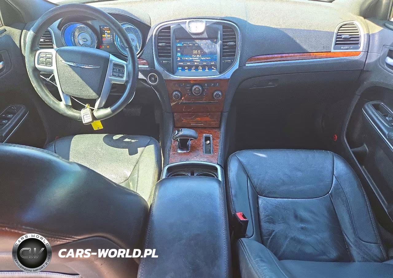 2014 Chrysler 300 VIN:2C3CCAAG3EH281479 - 8