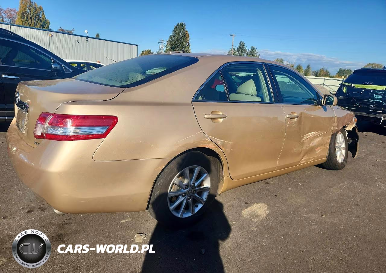 2010 Toyota Camry Xle VIN:4T1BF3EK5AU115170 - 3