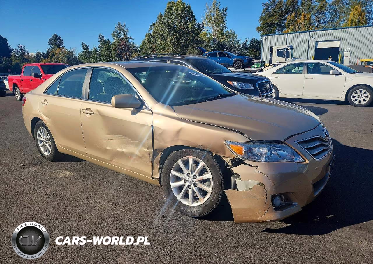 2010 Toyota Camry Xle VIN:4T1BF3EK5AU115170 - 4