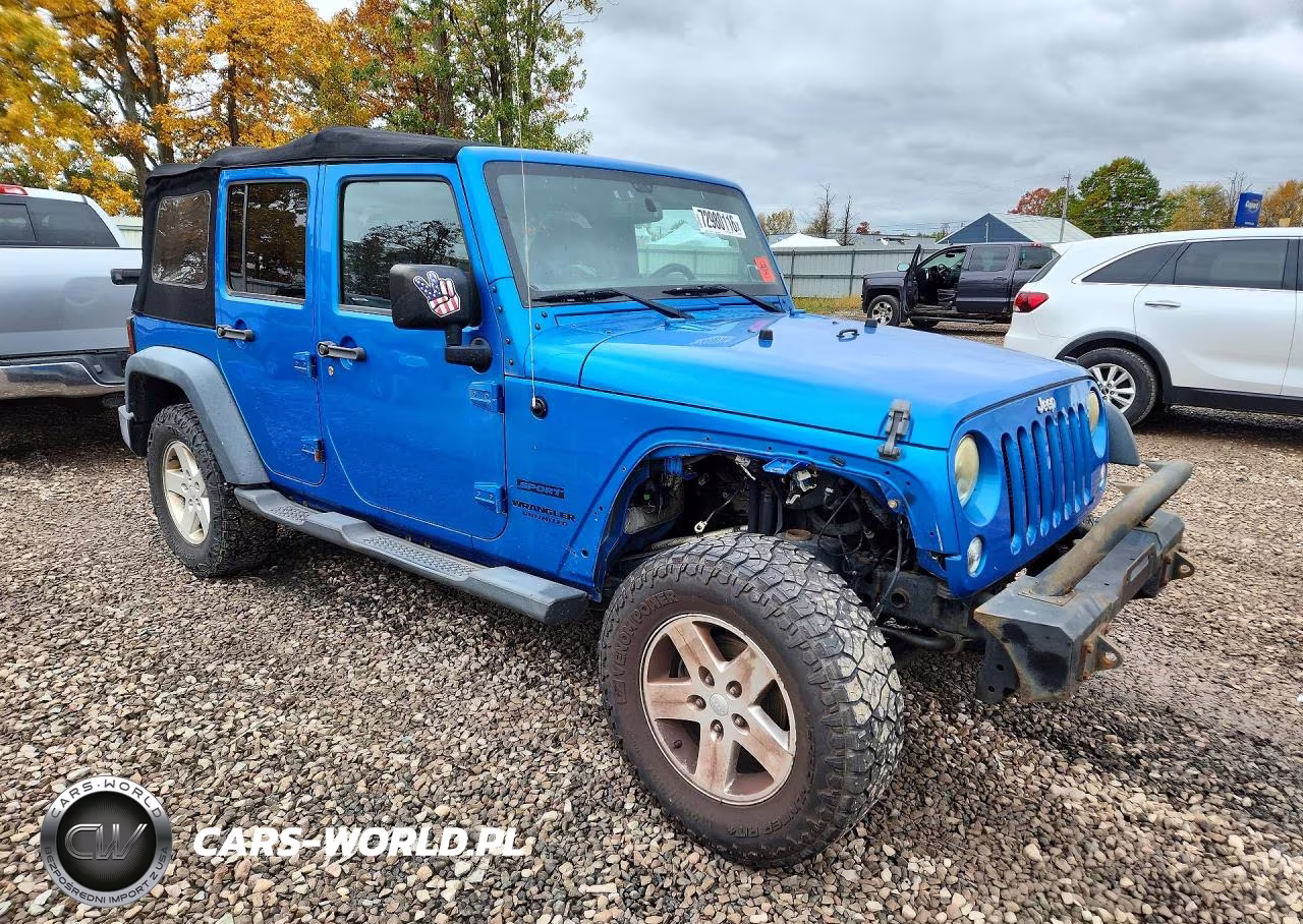 2015 Jeep Wrangler Unlimited Sport VIN:1C4BJWDG3FL729830 - 4