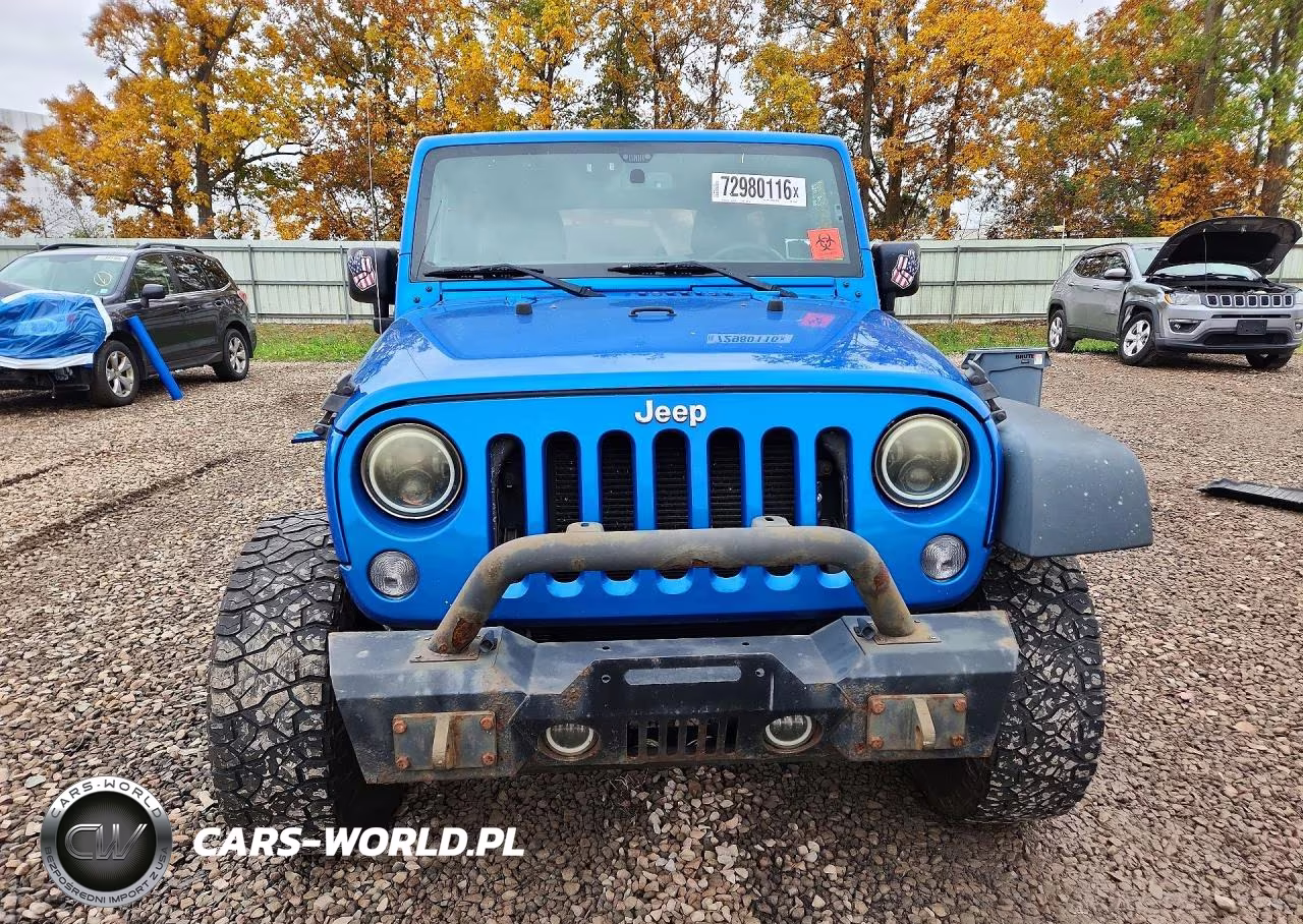 2015 Jeep Wrangler Unlimited Sport VIN:1C4BJWDG3FL729830 - 5
