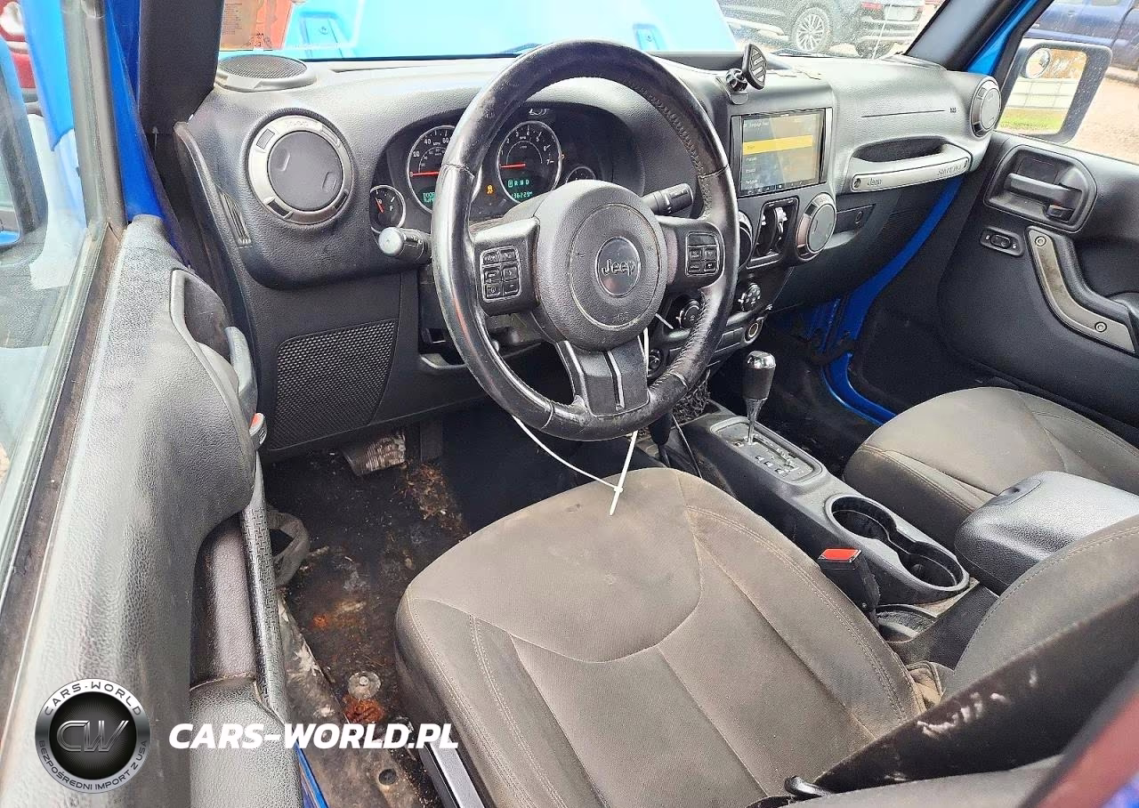 2015 Jeep Wrangler Unlimited Sport VIN:1C4BJWDG3FL729830 - 8