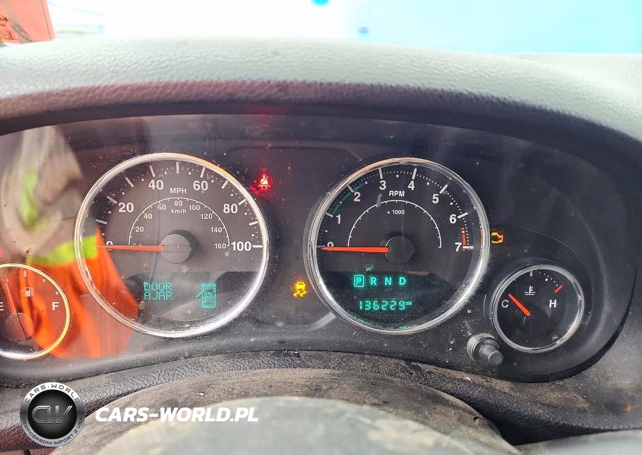 2015 Jeep Wrangler Unlimited Sport VIN:1C4BJWDG3FL729830 - 9