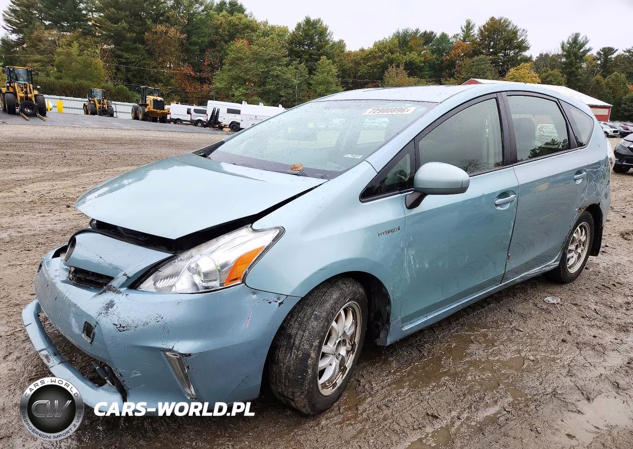 2013 Toyota Prius V Three