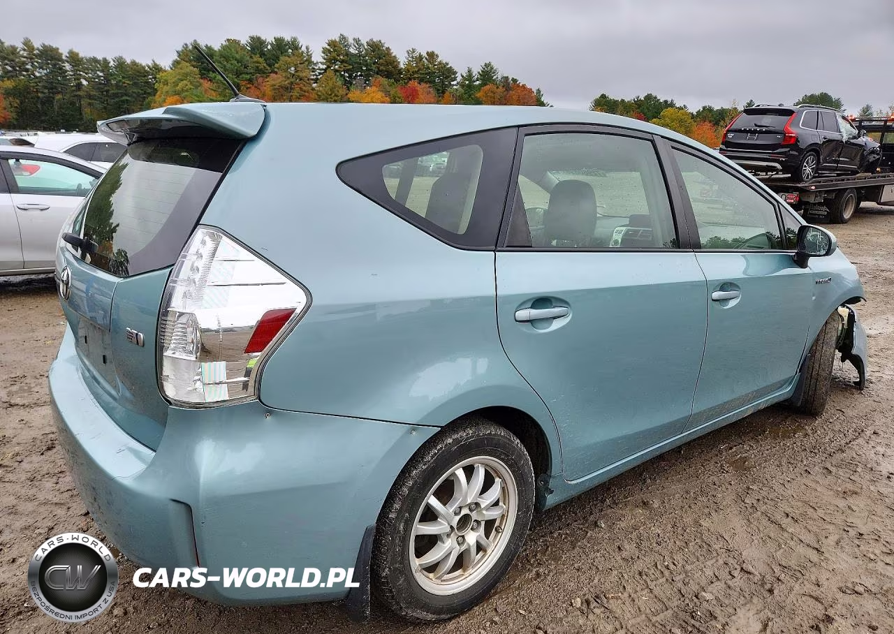 2013 Toyota Prius V Three VIN:JTDZN3EU7D3219774 - 3