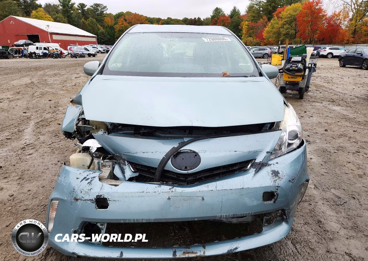 2013 Toyota Prius V Three VIN:JTDZN3EU7D3219774 - 5