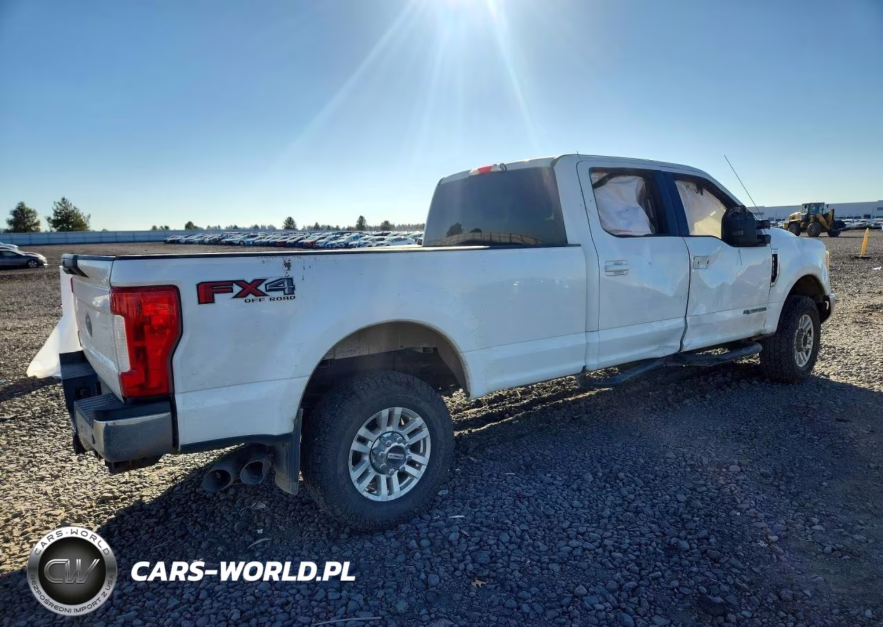 2017 Ford F250 Super Duty VIN:1FT7W2BT3HEE58744 - 3