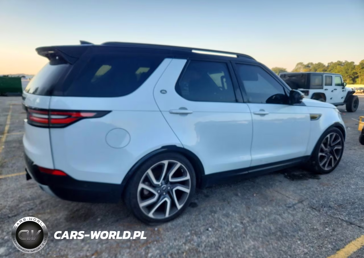 2017 Land Rover Discovery Hse Luxury VIN:SALRHBBV0HA037052 - 3
