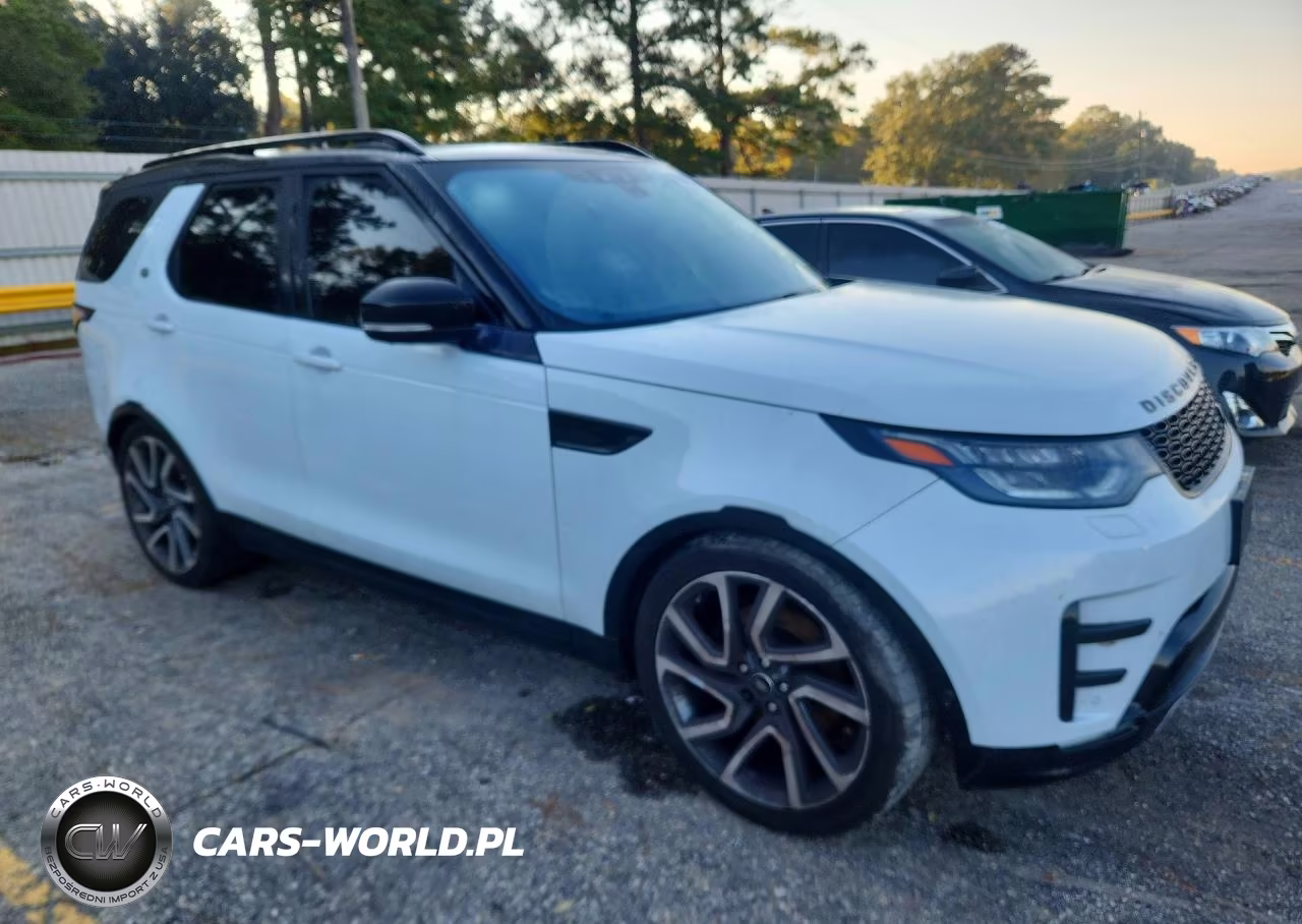 2017 Land Rover Discovery Hse Luxury VIN:SALRHBBV0HA037052 - 4