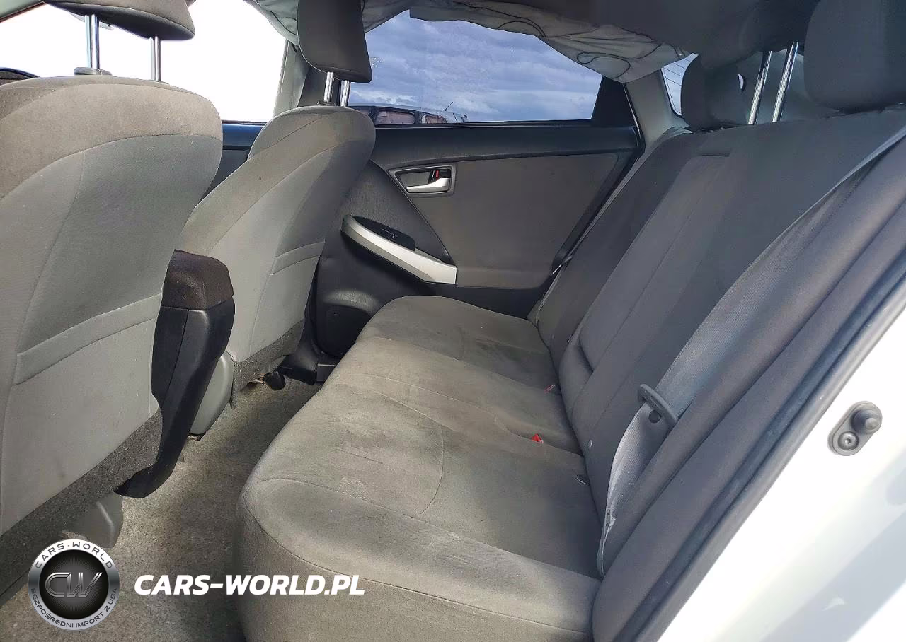 2014 Toyota Prius Plug-In Hybrid Base VIN:JTDKN3DP5E3049249 - 10