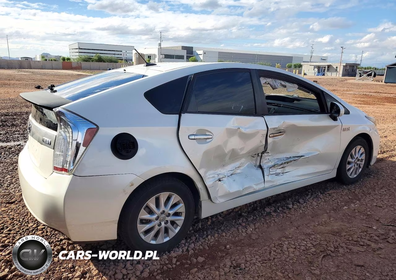 2014 Toyota Prius Plug-In Hybrid Base VIN:JTDKN3DP5E3049249 - 3