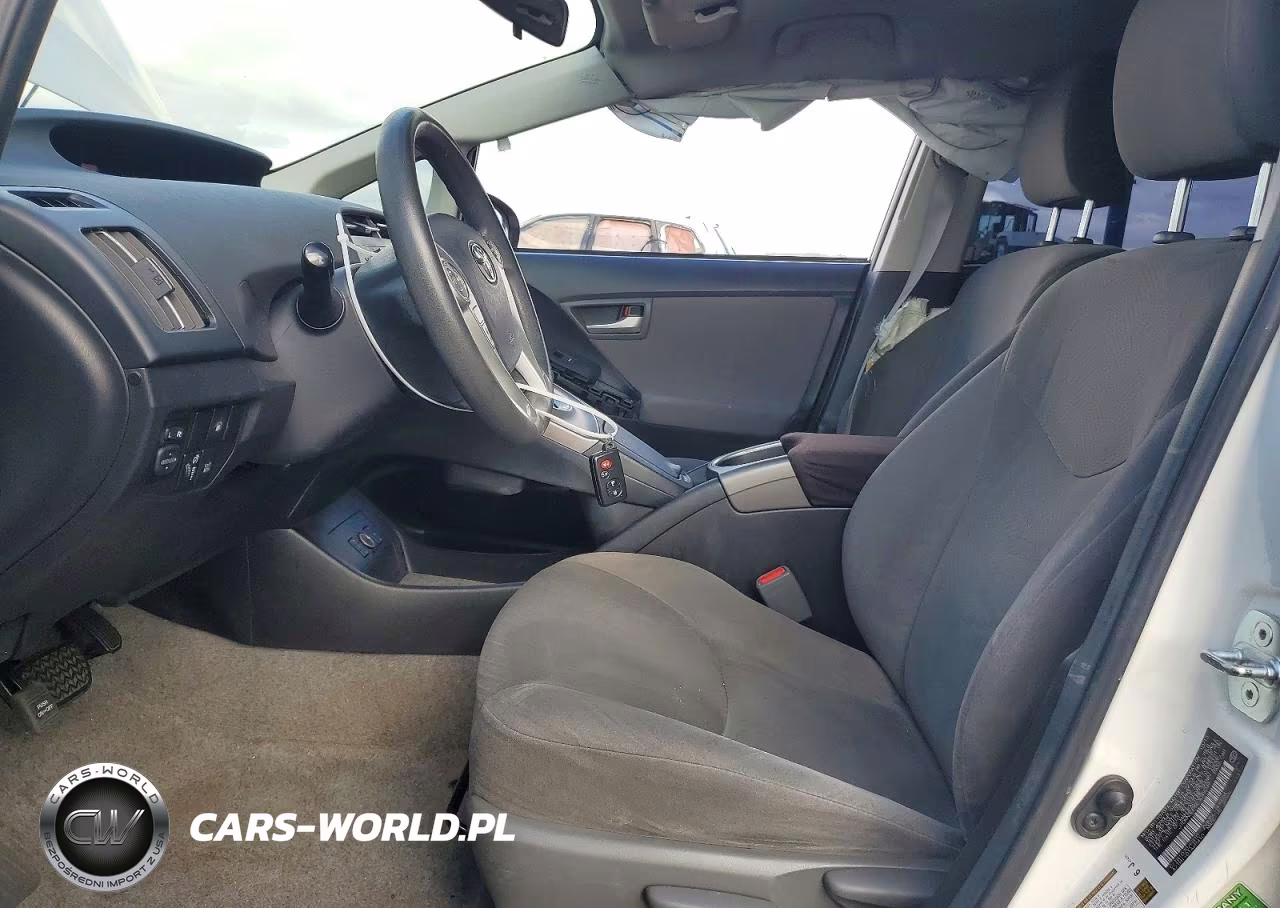 2014 Toyota Prius Plug-In Hybrid Base VIN:JTDKN3DP5E3049249 - 7