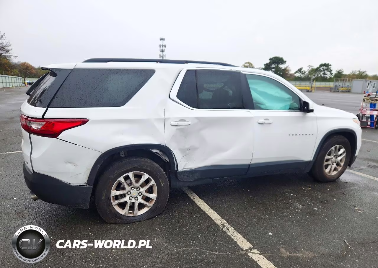 2019 Chevrolet Traverse Lt VIN:1GNERGKW3KJ313294 - 3