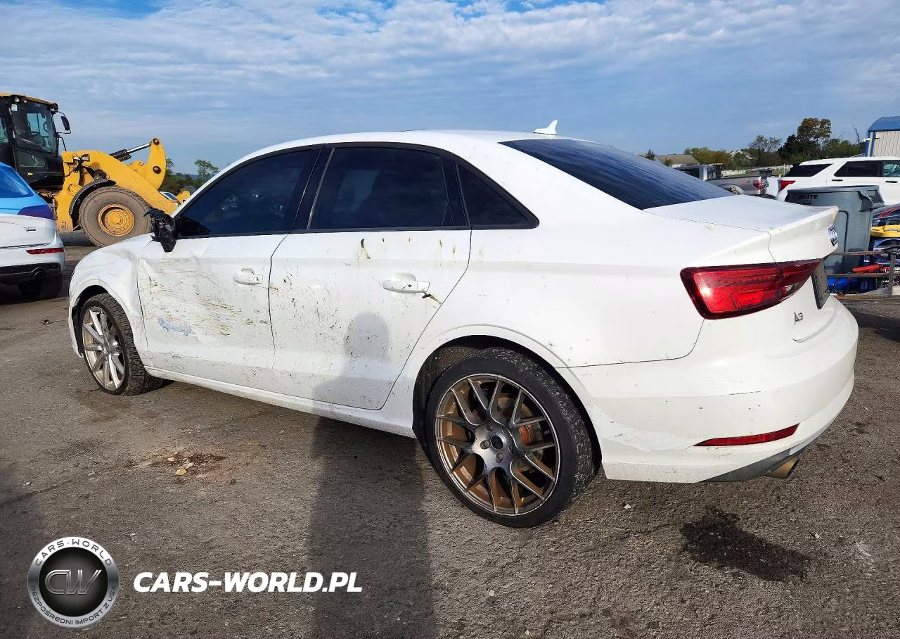 2018 Audi A3 Premium VIN:WAUB8GFF9J1055450 - 2