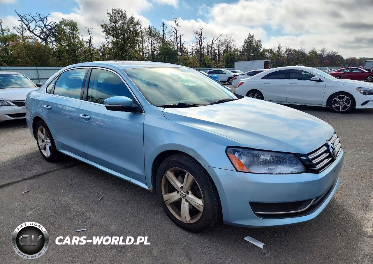 2013 Volkswagen Passat VIN:1VWBP7A3XDC027312 - 4