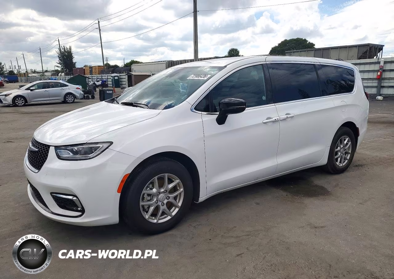 2026 Chrysler Pacifica Select VIN:2C4RC1BG7TR220308 - 1