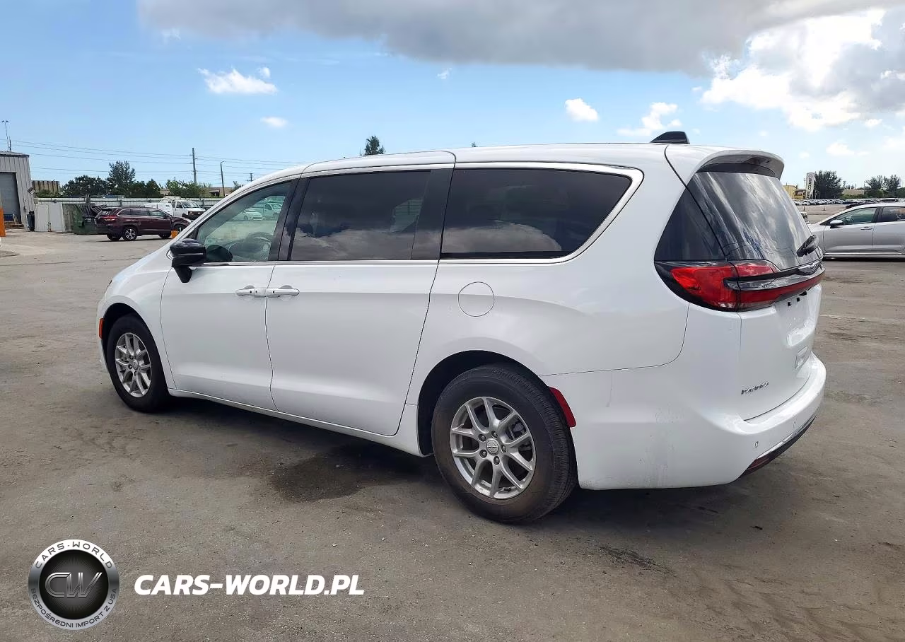 2026 Chrysler Pacifica Select VIN:2C4RC1BG7TR220308 - 2