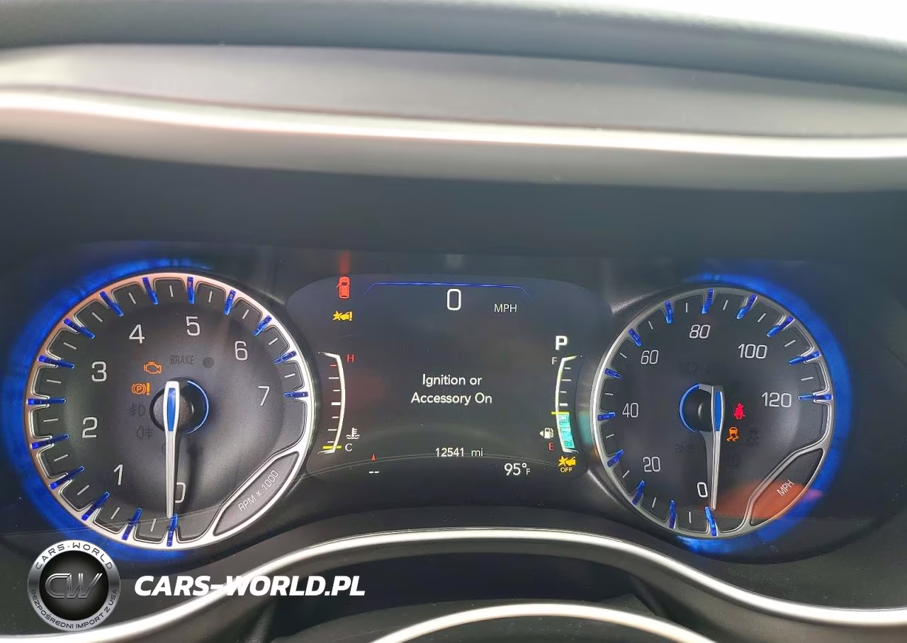 2026 Chrysler Pacifica Select VIN:2C4RC1BG7TR220308 - 9