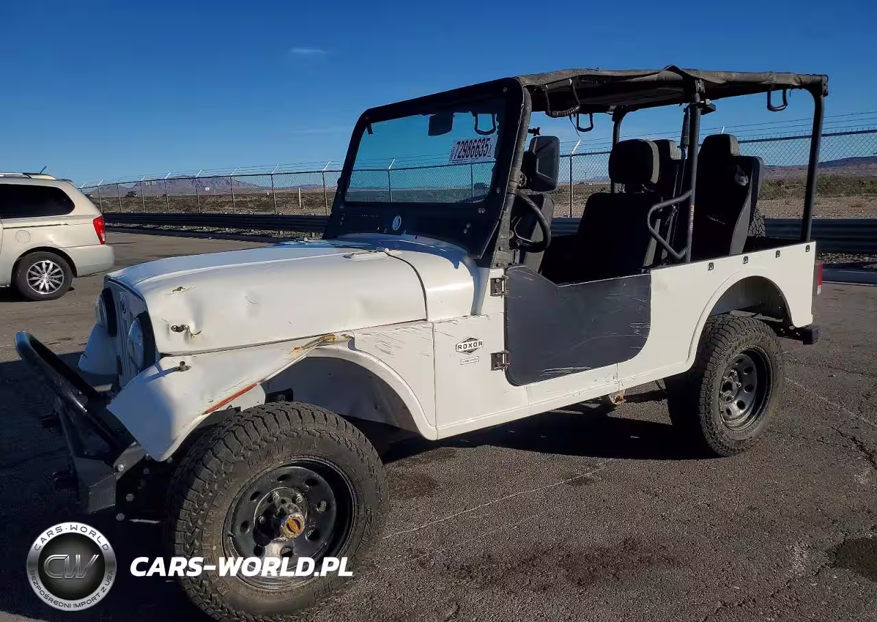 2019 Mahindra Roxor