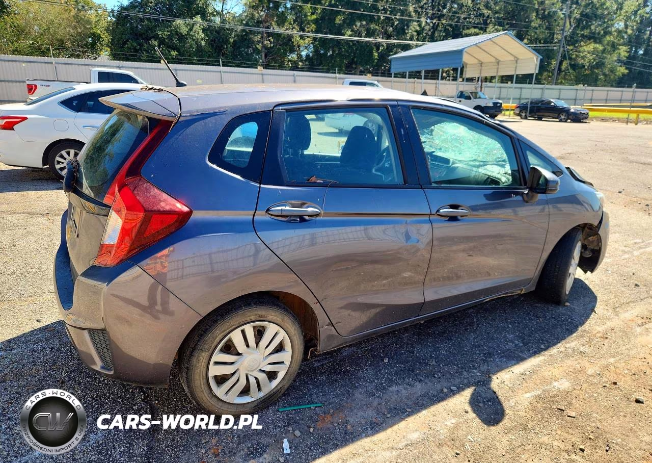 2015 Honda Fit Lx VIN:3HGGK5H50FM723635 - 3