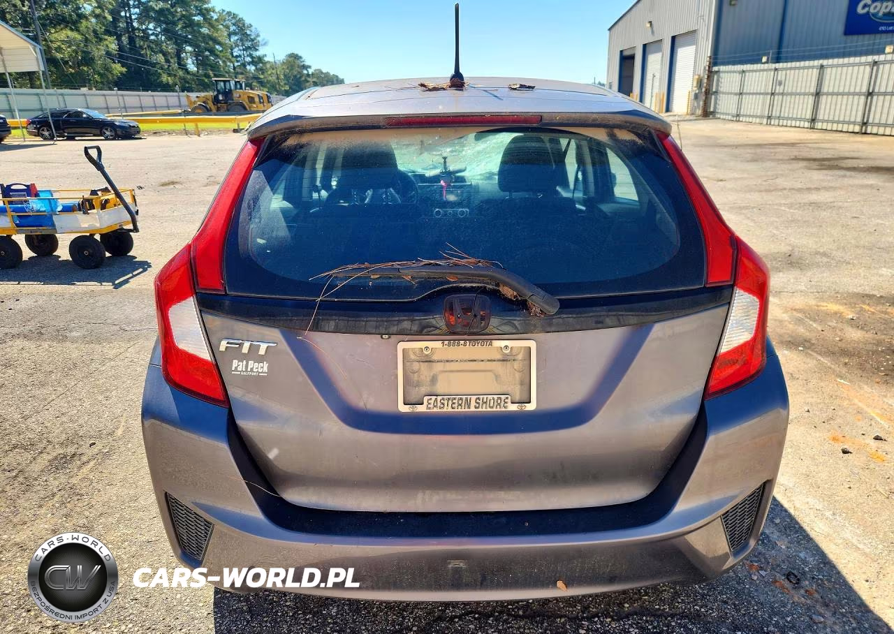 2015 Honda Fit Lx VIN:3HGGK5H50FM723635 - 6