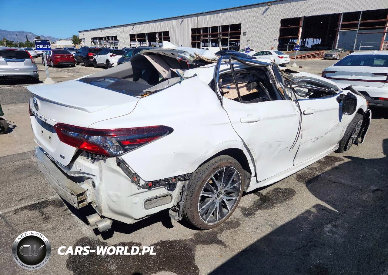 2024 Toyota Camry Se VIN:4T1G11AK0RU888302 - 3