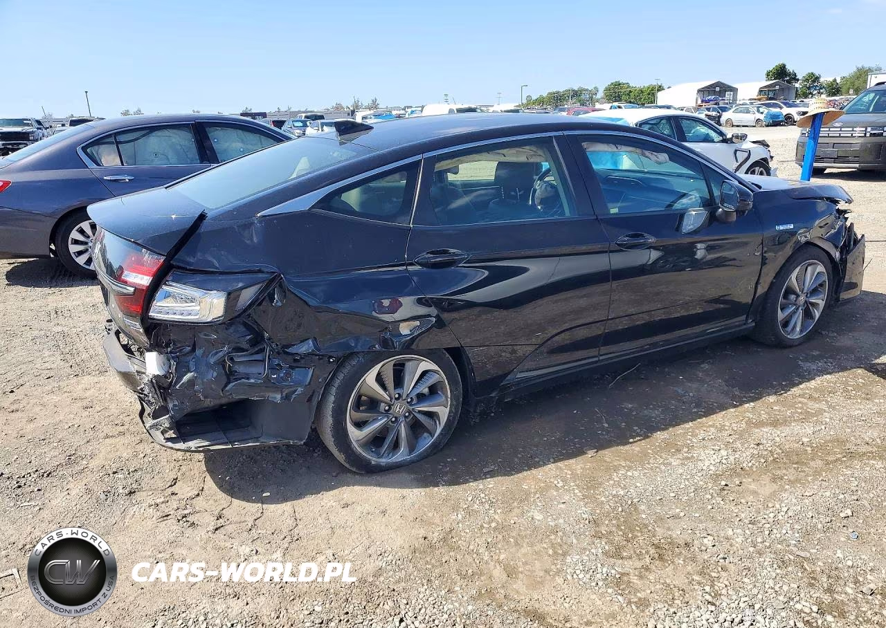 2018 Honda Clarity Touring VIN:JHMZC5F39JC024051 - 3