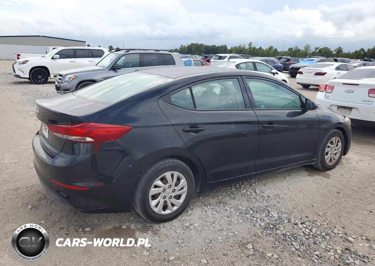 2018 Hyundai Elantra Se VIN:5NPD74LFXJH224823 - 3