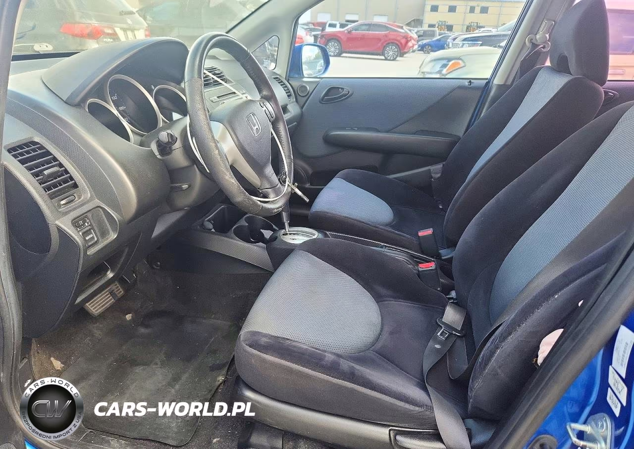 2008 Honda Fit Sport VIN:JHMGD38638S025129 - 7
