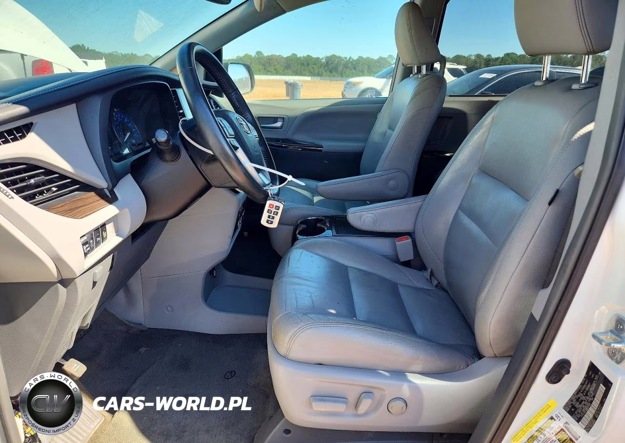 2017 Toyota Sienna Xle Premium 8-Passenger VIN:5TDYZ3DC3HS799828 - 7