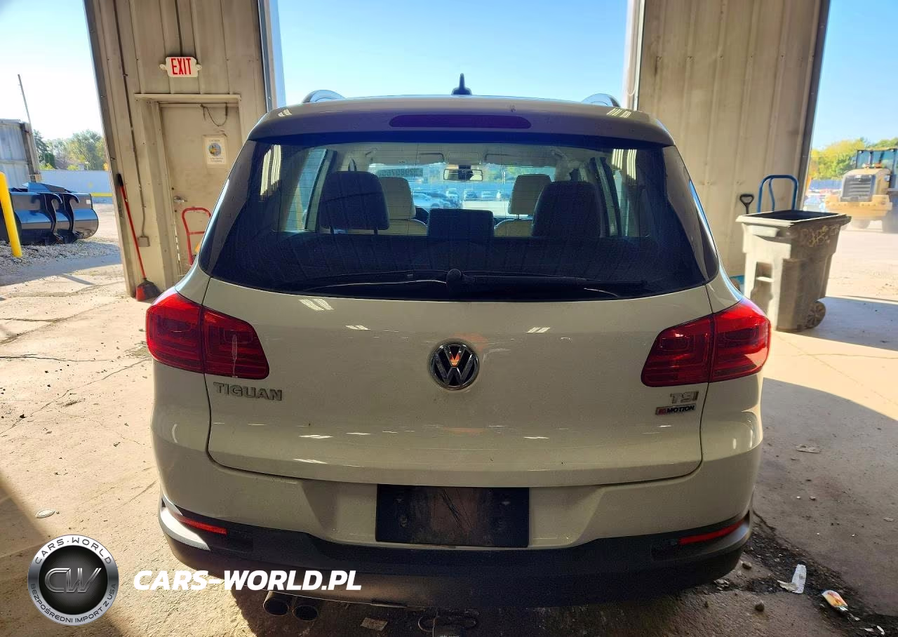 2017 Volkswagen Tiguan S VIN:WVGBV7AX9HW512973 - 6