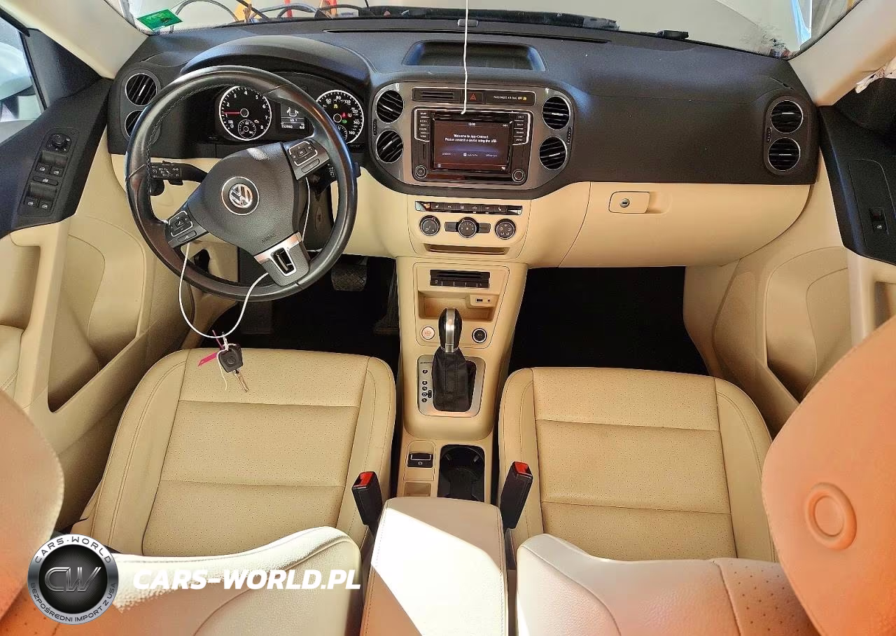 2017 Volkswagen Tiguan S VIN:WVGBV7AX9HW512973 - 8