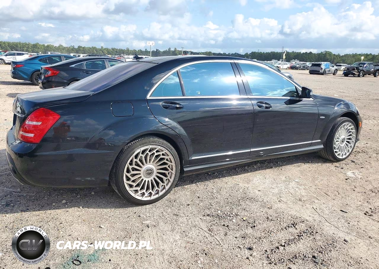 2012 Mercedes-Benz S 550 VIN:WDDNG7DB4CA466556 - 3