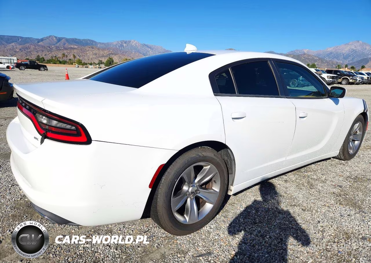 2016 Dodge Charger Sxt VIN:2C3CDXHG6GH323801 - 3