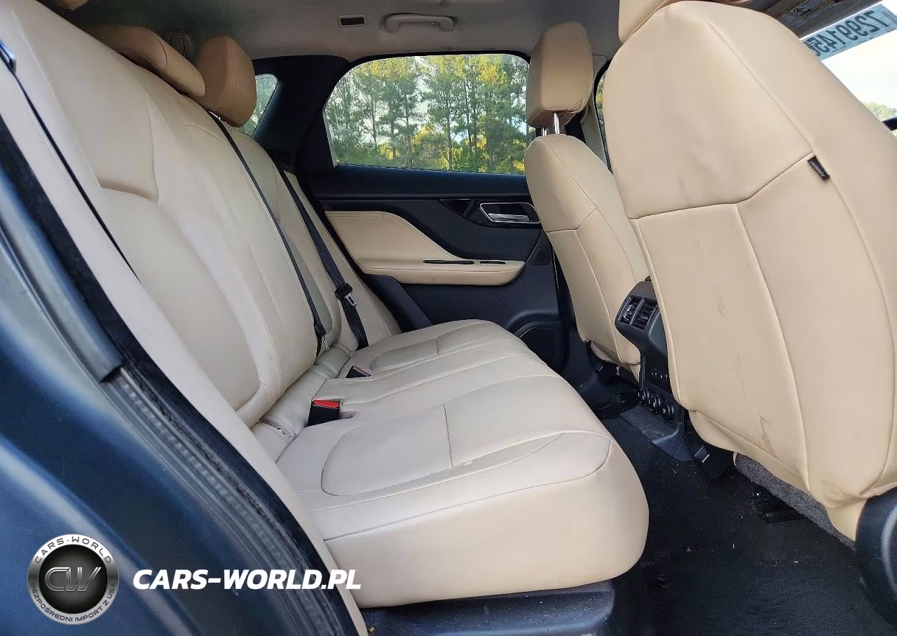 2018 Jaguar F-Pace Premium VIN:SADCJ2FX0JA287429 - 11