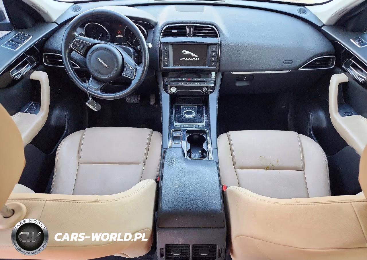 2018 Jaguar F-Pace Premium VIN:SADCJ2FX0JA287429 - 8