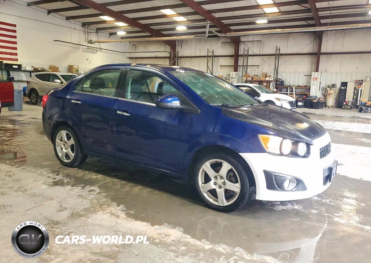 2013 Chevrolet Sonic Ltz VIN:1G1JE5SH8D4138740 - 4