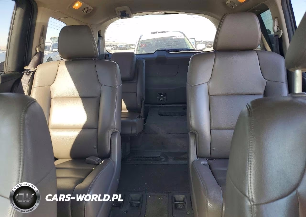 2014 Honda Odyssey Touring VIN:5FNRL5H90EB061310 - 10