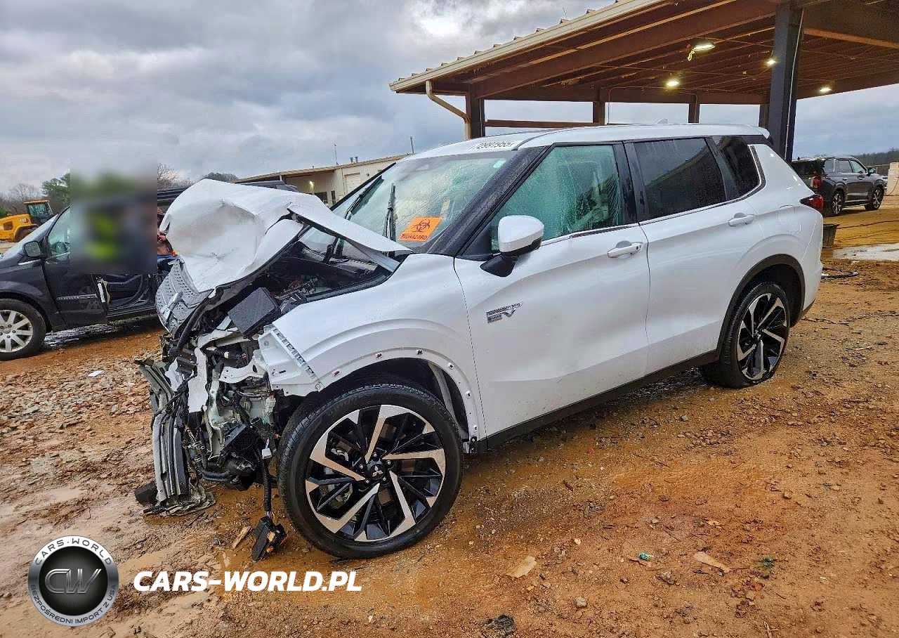 2025 Mitsubishi Outlander Se