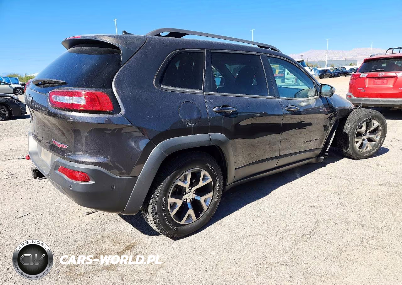 2014 Jeep Cherokee Trailhawk VIN:1C4PJMBS2EW255934 - 3