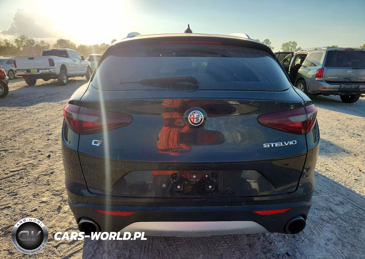 2018 Alfa Romeo Stelvio Ti VIN:ZASFAKBN1J7B94985 - 6